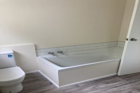 Photo of property in 21f6 Dee Street, Island Bay, Wellington, 6022