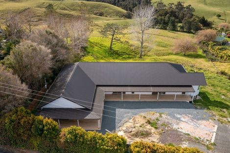 Photo of property in 90 Upper Orewa Road, Wainui, Silverdale, 0992