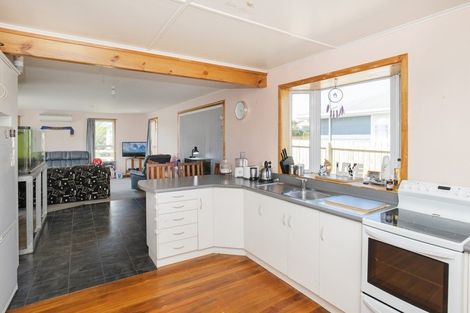 Photo of property in 12 Byron Street, Te Hapara, Gisborne, 4010