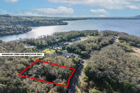 Photo of property in 72 Parawera Drive, Acacia Bay, Taupo, 3330