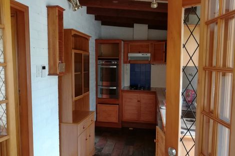 Photo of property in 1/10 Gamblins Road, Saint Martins, Christchurch, 8022