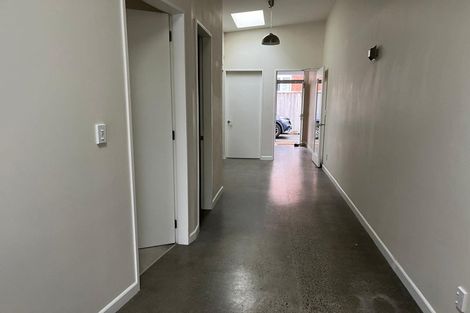 Photo of property in 25u5 Home Street, Mount Victoria, Wellington, 6011