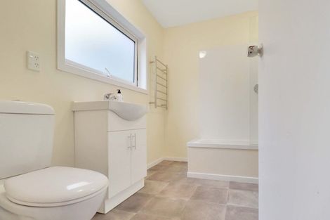 Photo of property in 72u2 Homebush Road, Khandallah, Wellington, 6035