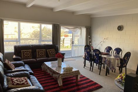 Photo of property in 2/14 Cambourne Road, Papatoetoe, Auckland, 2025