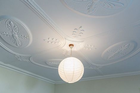 Photo of property in 102 Nevay Road, Karaka Bays, Wellington, 6022