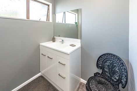 Photo of property in 5a Bens Place, Springvale, Whanganui, 4501