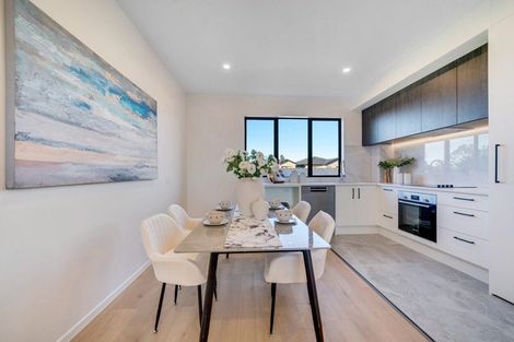 Photo of property in 32 Tiraumea Drive, Pakuranga, Auckland, 2010