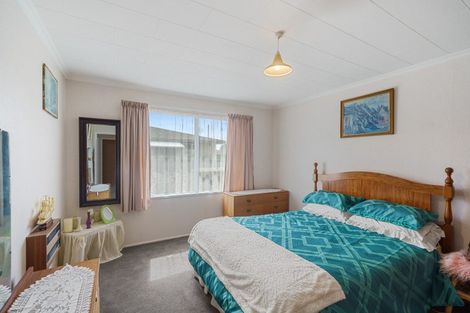 Photo of property in 2/17 Nyoli Street, Northcote, Christchurch, 8052