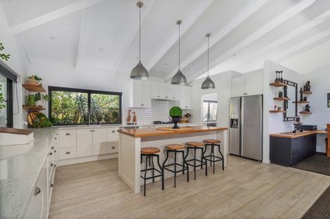 Photo of property in 32 Julian Road, Onemana, Whangamata, 3691