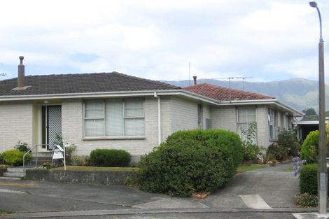 Photo of property in 20a Harvard Grove, Totara Park, Upper Hutt, 5018