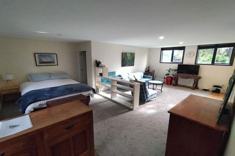 Photo of property in 261 Karaka Bay Road, Karaka Bays, Wellington, 6022