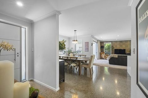 Photo of property in 83a Young Street, New Plymouth, 4310