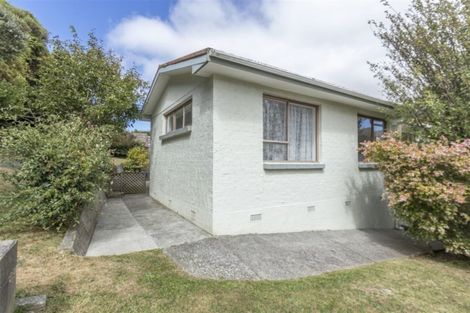 Photo of property in 96 Churton Drive, Churton Park, Wellington, 6037