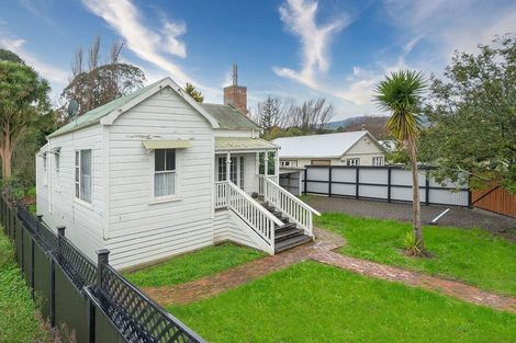 Photo of property in 50 Rahui Road, Otaki, 5512