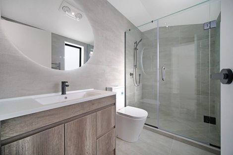 Photo of property in 12 Pleasant Way, Matakatia, Whangaparaoa, 0930