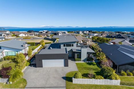 Photo of property in 19 Ernest Kemp Rise, Wharewaka, Taupo, 3330