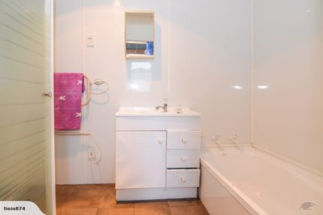Photo of property in 5 Moore Street, West End, Palmerston North, 4412