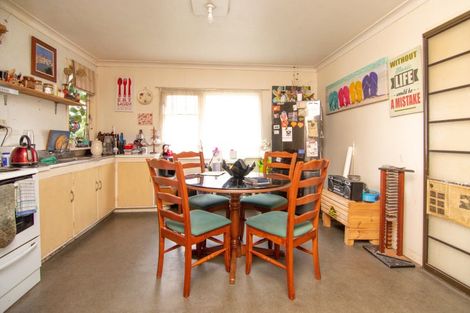 Photo of property in 41 Aberdeen Avenue, Takaro, Palmerston North, 4412