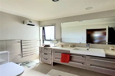 Photo of property in 45 Costa Viva Crescent, Karaka, Papakura, 2113