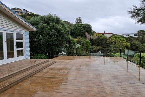 Photo of property in 11 Kiriwai Road, Paremata, Porirua, 5024