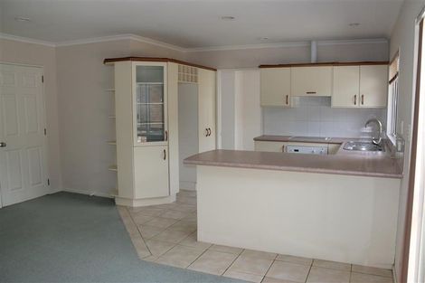 Photo of property in 7 Mullagh Place, East Tamaki Heights, Auckland, 2016