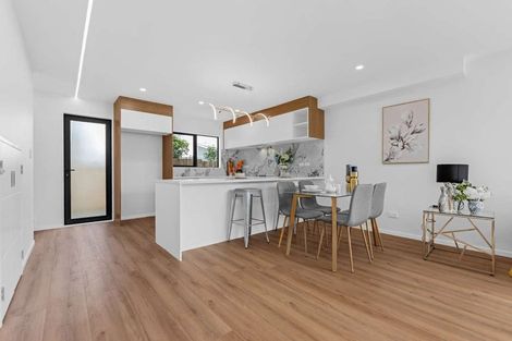 Photo of property in 3/1 Benita Place, Sunnyvale, Auckland, 0612