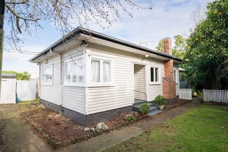 Photo of property in 1/21 Railway Street West, Papakura, 2110