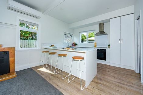 Photo of property in 44 Centaurus Road, Cashmere, Christchurch, 8022