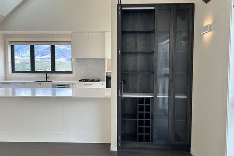 Photo of property in 107 Spur Ridge Rise, Jacks Point, 9371