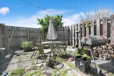 Photo of property in 87 Massey Street, Frankton, Hamilton, 3204