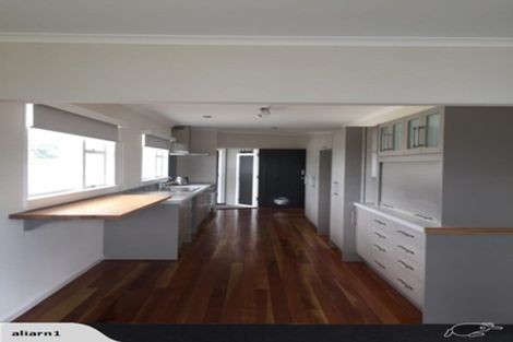 Photo of property in 104 Manawapou Road, Hawera, 4610