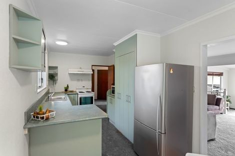 Photo of property in 6 Lindale Grove, Waikanae Beach, Waikanae, 5036