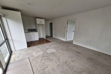 Photo of property in 4 Milich Terrace, Te Atatu South, Auckland, 0610