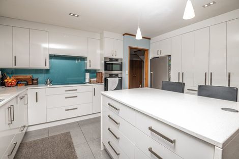 Photo of property in 26 Burbank Crescent, Churton Park, Wellington, 6037