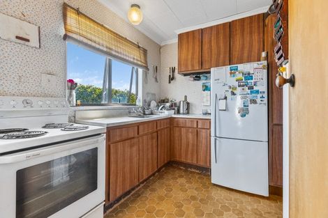 Photo of property in 14 Herekawe Drive, Spotswood, New Plymouth, 4310