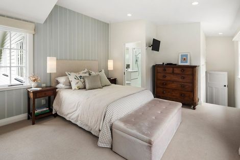 Photo of property in 37 Oban Street, Wadestown, Wellington, 6012