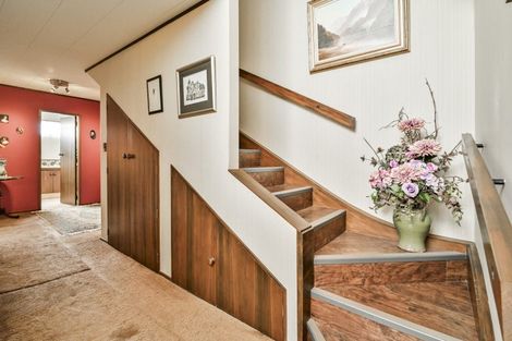 Photo of property in 17 Donegal Crescent, Tamatea, Napier, 4112