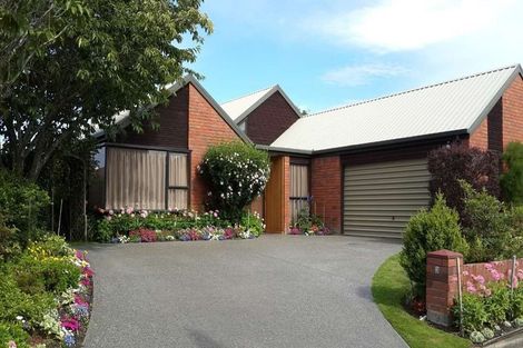 Photo of property in 3 Broadfell Avenue, Avonhead, Christchurch, 8042