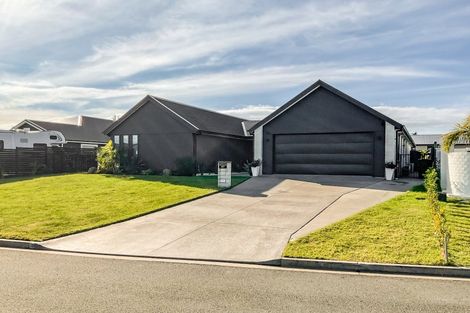 Photo of property in 47 Colpoma Close, Papamoa Beach, Papamoa, 3118