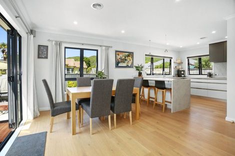 Photo of property in 27b Vincent Street, Waterloo, Lower Hutt, 5011