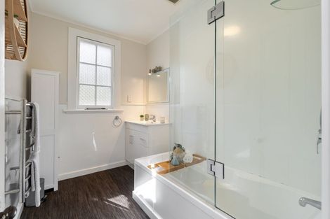 Photo of property in 38 Waldegrave Street, Palmerston North, 4410