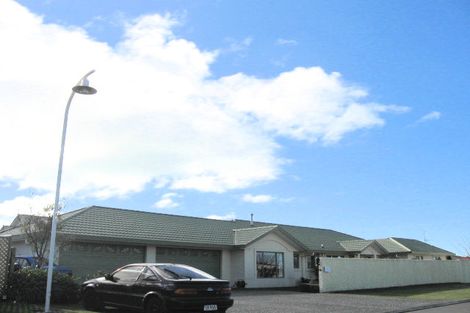 Photo of property in 2 Pukekura Place, Taradale, Napier, 4112