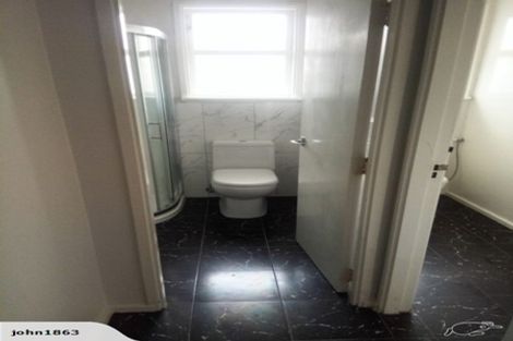 Photo of property in 42 Great South Road, Papatoetoe, Auckland, 2025