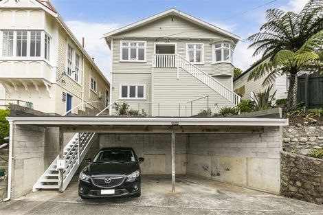 Photo of property in 8 Paisley Terrace, Karori, Wellington, 6012