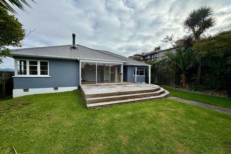 Photo of property in 60 Ballance Street, Lower Vogeltown, New Plymouth, 4310