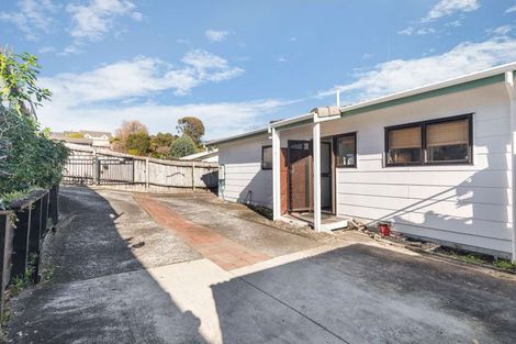 Photo of property in 97 Waitaha Road, Welcome Bay, Tauranga, 3112