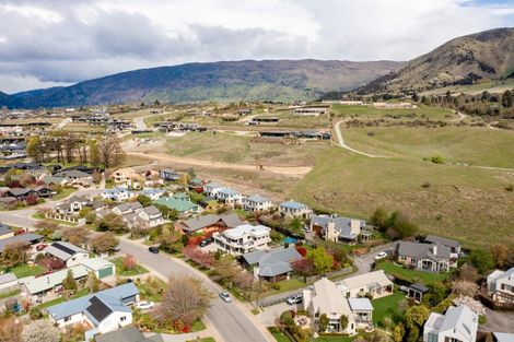 Photo of property in 85 Meadowstone Drive, Wanaka, 9305