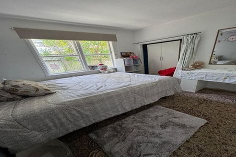 Photo of property in 152 Ennis Avenue, Pakuranga Heights, Auckland, 2010