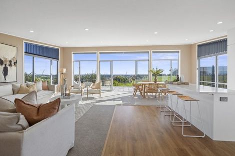 Photo of property in 100 Elsham Road, Lepperton, New Plymouth, 4373