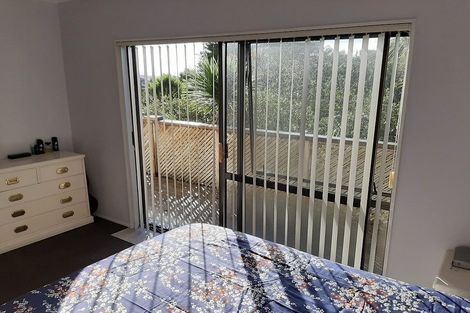 Photo of property in 12 Ozone Road, Stanmore Bay, Whangaparaoa, 0932